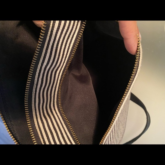 Like New! Fossil bag - Picture 15 of 15